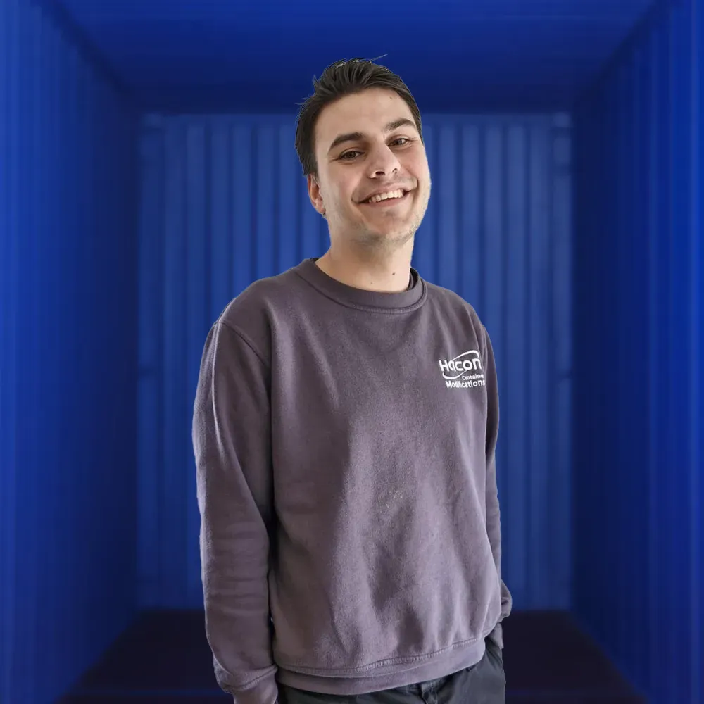 Duurzame krachtbundeling: Mammoet test Hacon Solar Containers image