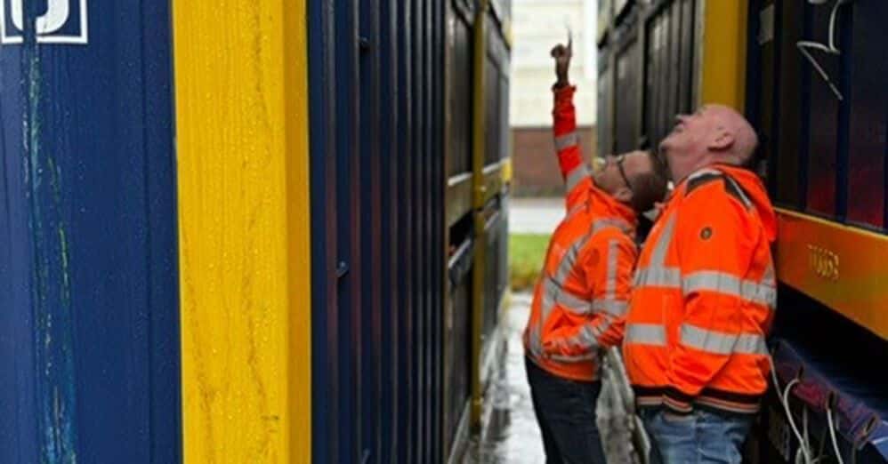 simeon en erik bij containers offshore