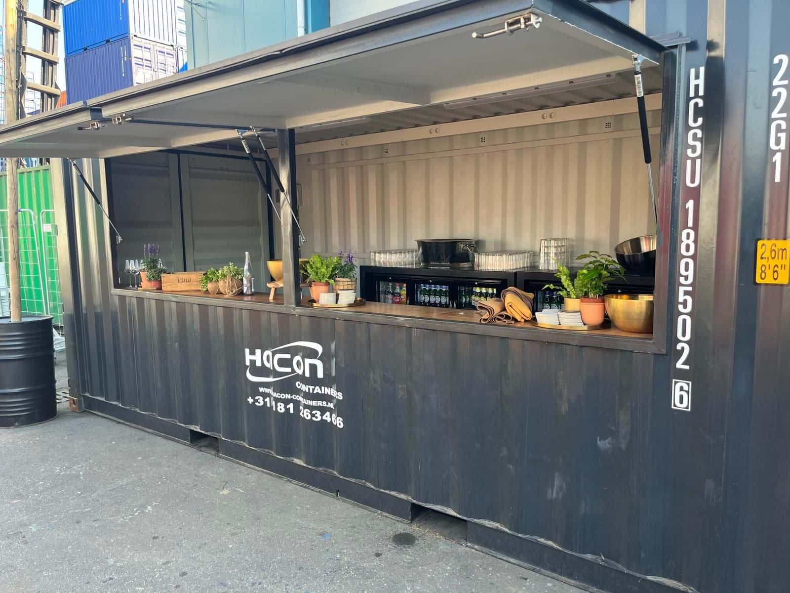 Festival bar container